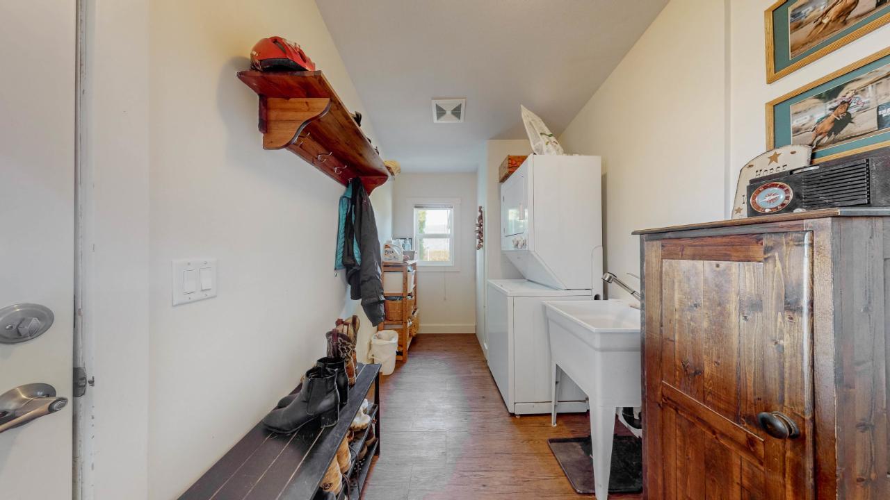 









3405


107TH

Street,
Osoyoos,




BC
V0H 1V4

