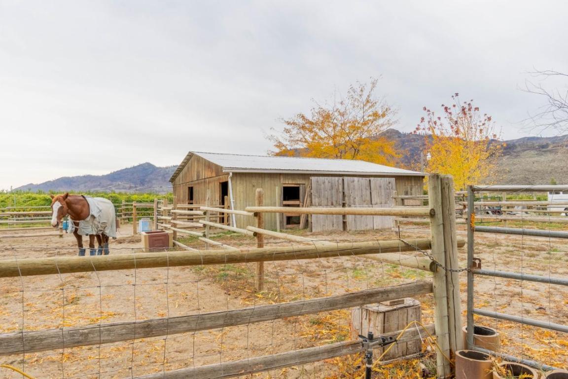 









3405


107TH

Street,
Osoyoos,




BC
V0H 1V4

