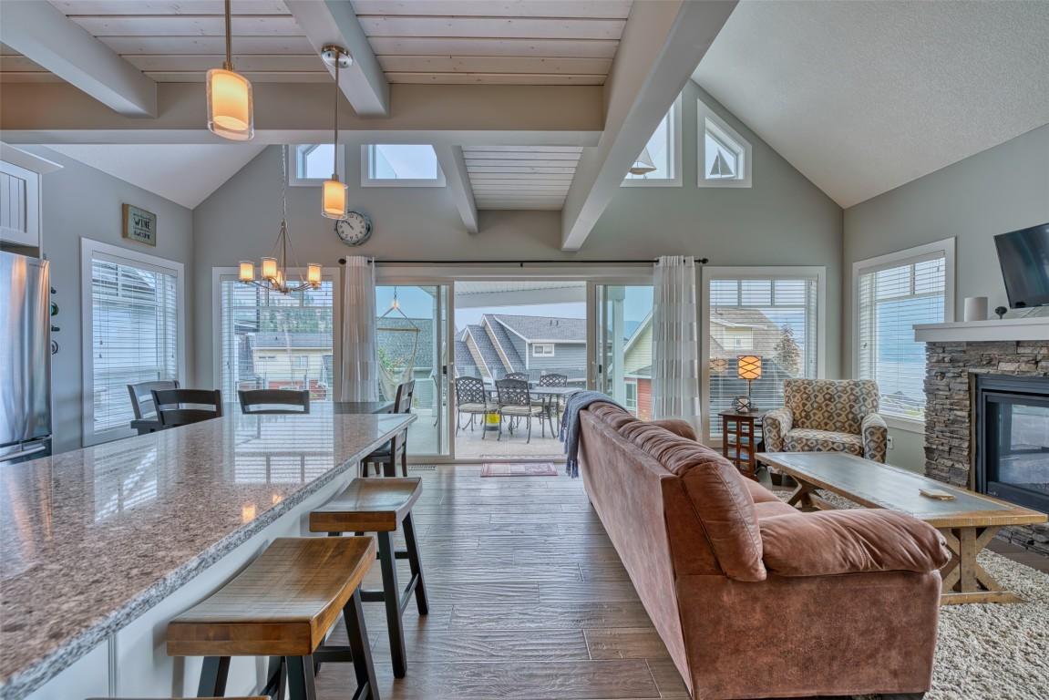 









6753


La Palma

Loop, 226,
Kelowna,




BC
V1Z 3R8

