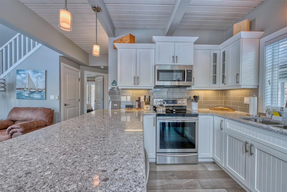 









6753


La Palma

Loop, 226,
Kelowna,




BC
V1Z 3R8


