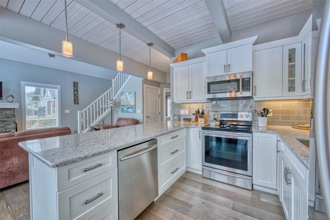 









6753


La Palma

Loop, 226,
Kelowna,




BC
V1Z 3R8

