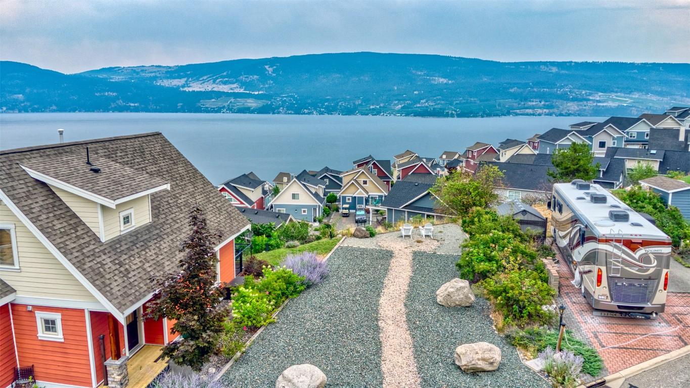 









6753


La Palma

Loop, 226,
Kelowna,




BC
V1Z 3R8

