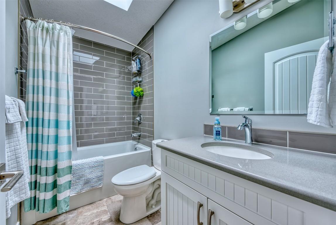 









6753


La Palma

Loop, 226,
Kelowna,




BC
V1Z 3R8

