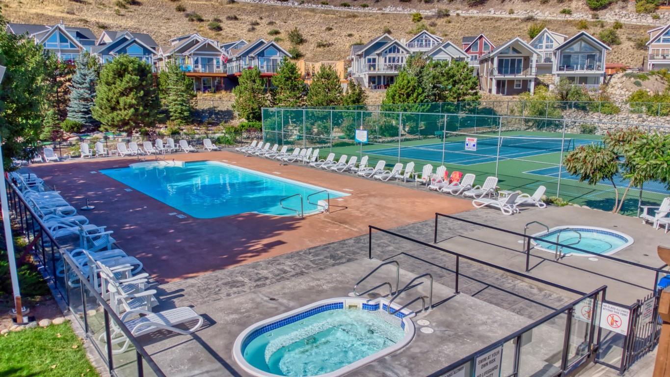









6753


La Palma

Loop, 226,
Kelowna,




BC
V1Z 3R8

