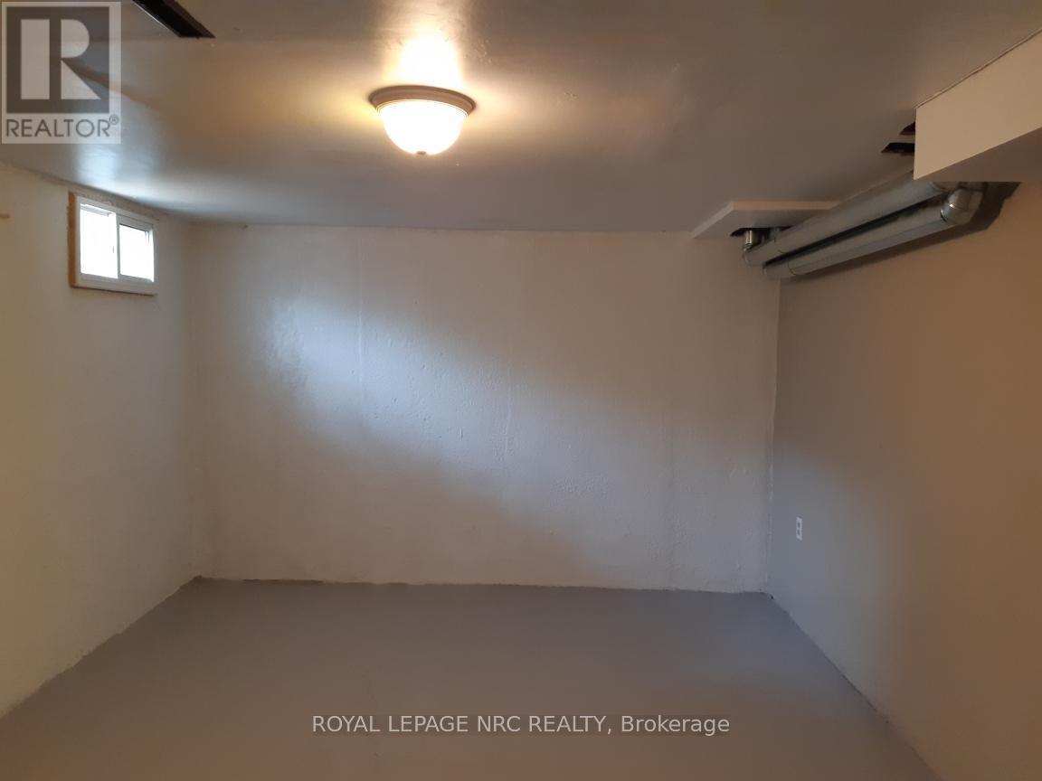 












138 - 17 OLD PINE TRAIL E

,
St. Catharines (Carlton/Bunting),




Ontario
L2M6P9

