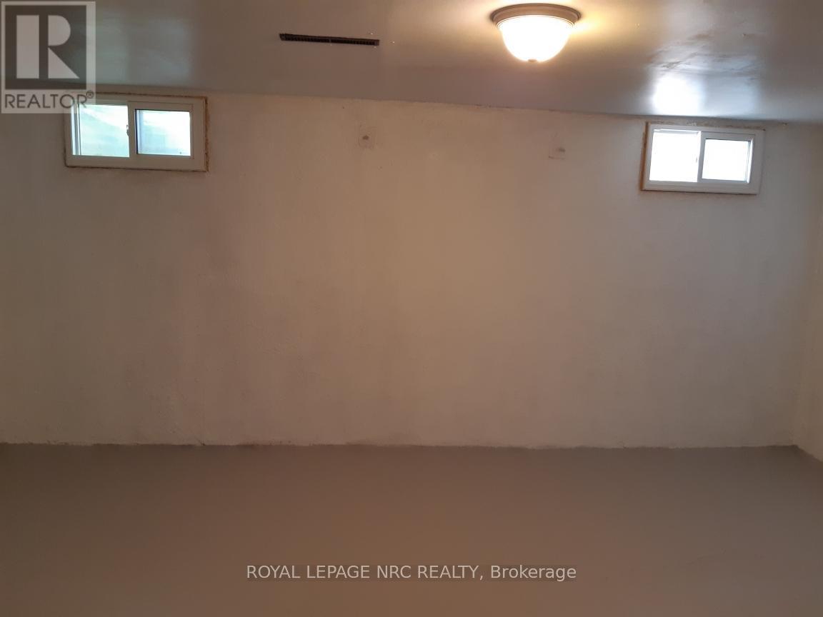 












138 - 17 OLD PINE TRAIL E

,
St. Catharines (Carlton/Bunting),




Ontario
L2M6P9

