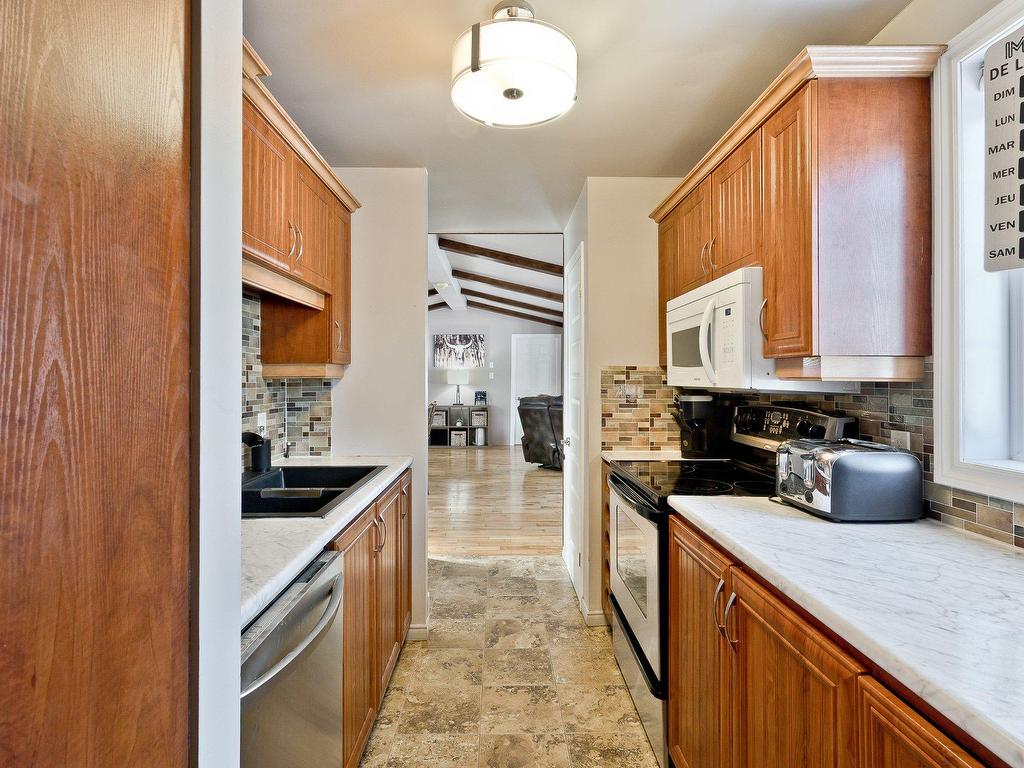 









428


Rue Desmarais

,
Granby,




QC
J2J2A2

