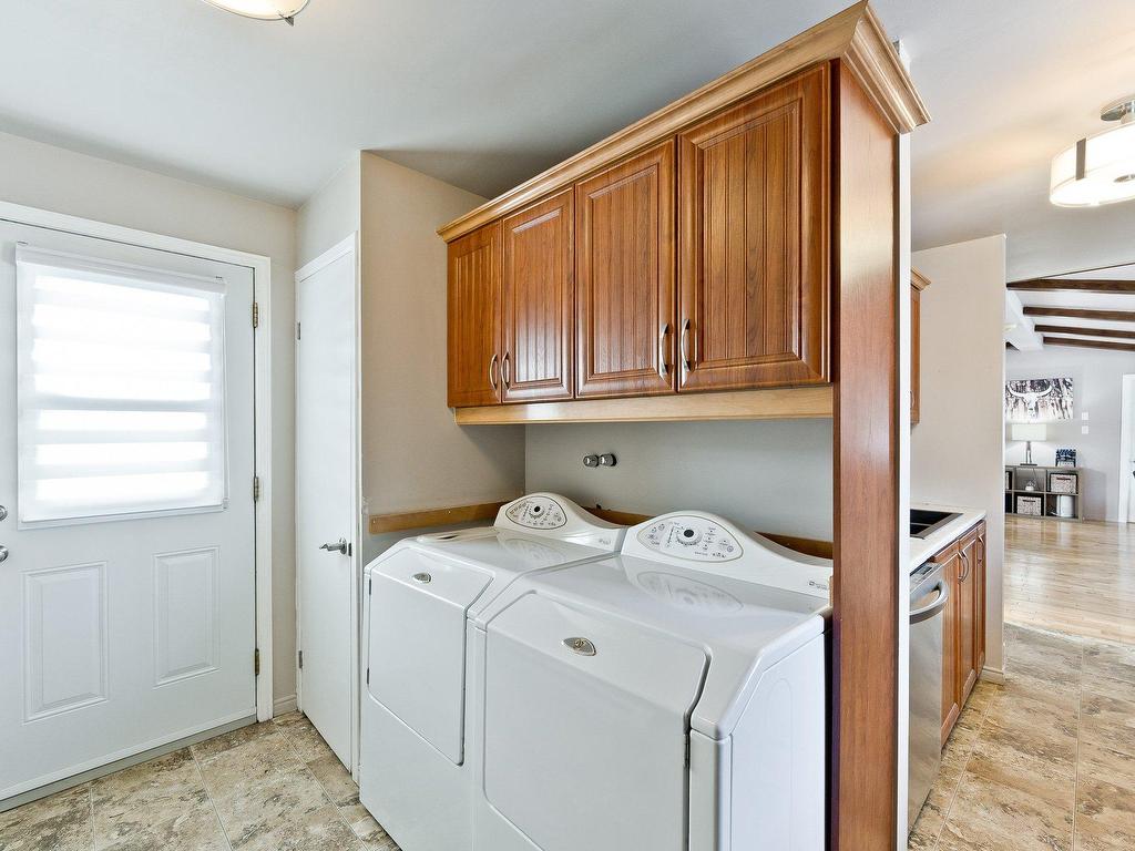 









428


Rue Desmarais

,
Granby,




QC
J2J2A2

