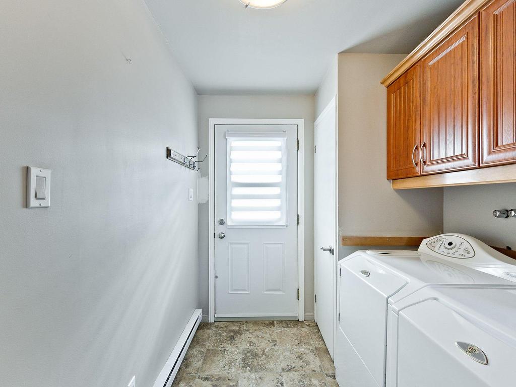 









428


Rue Desmarais

,
Granby,




QC
J2J2A2

