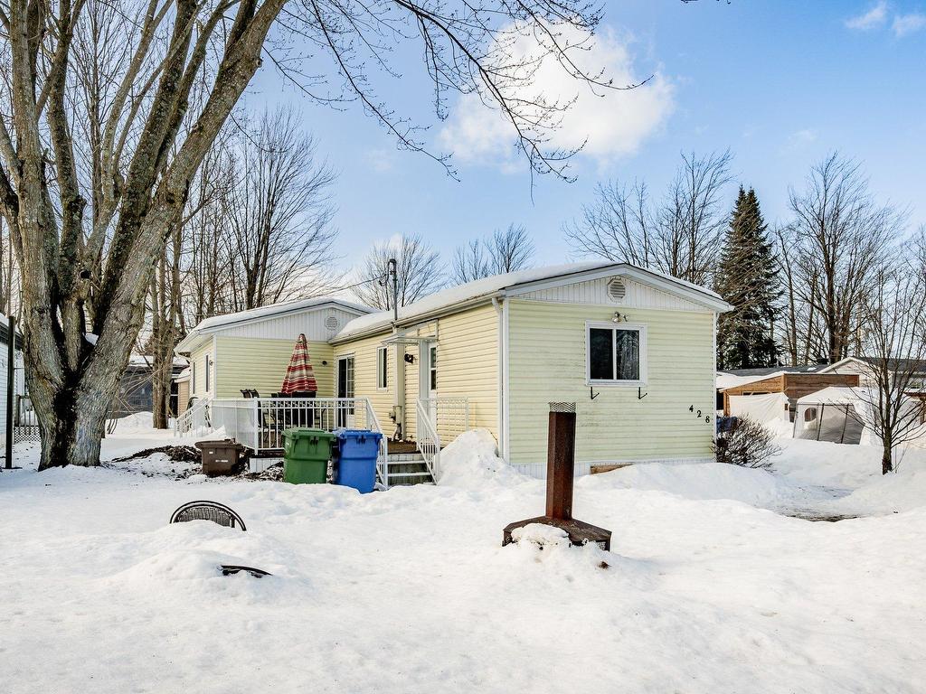 









428


Rue Desmarais

,
Granby,




QC
J2J2A2

