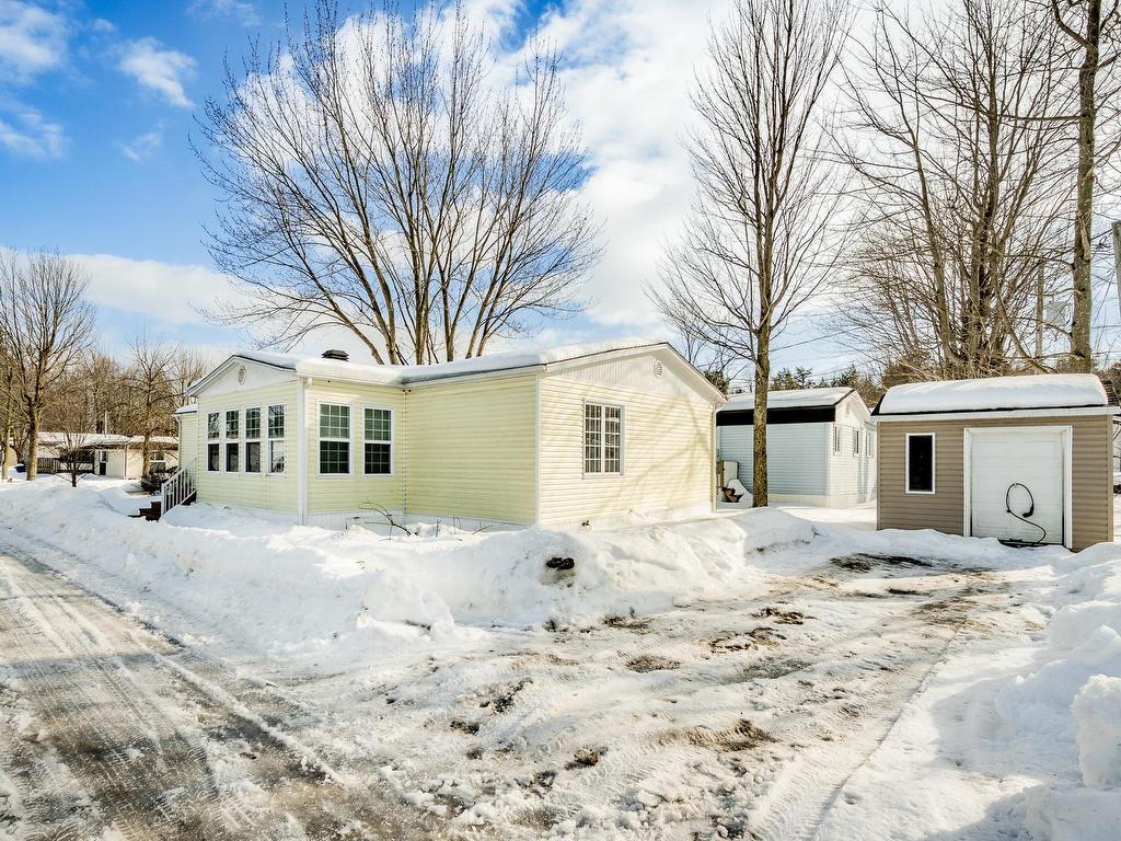 









428


Rue Desmarais

,
Granby,




QC
J2J2A2

