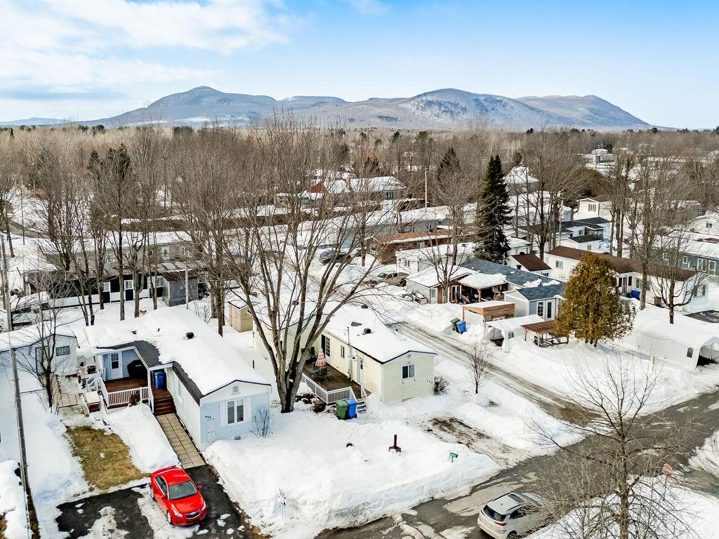 









428


Rue Desmarais

,
Granby,




QC
J2J2A2

