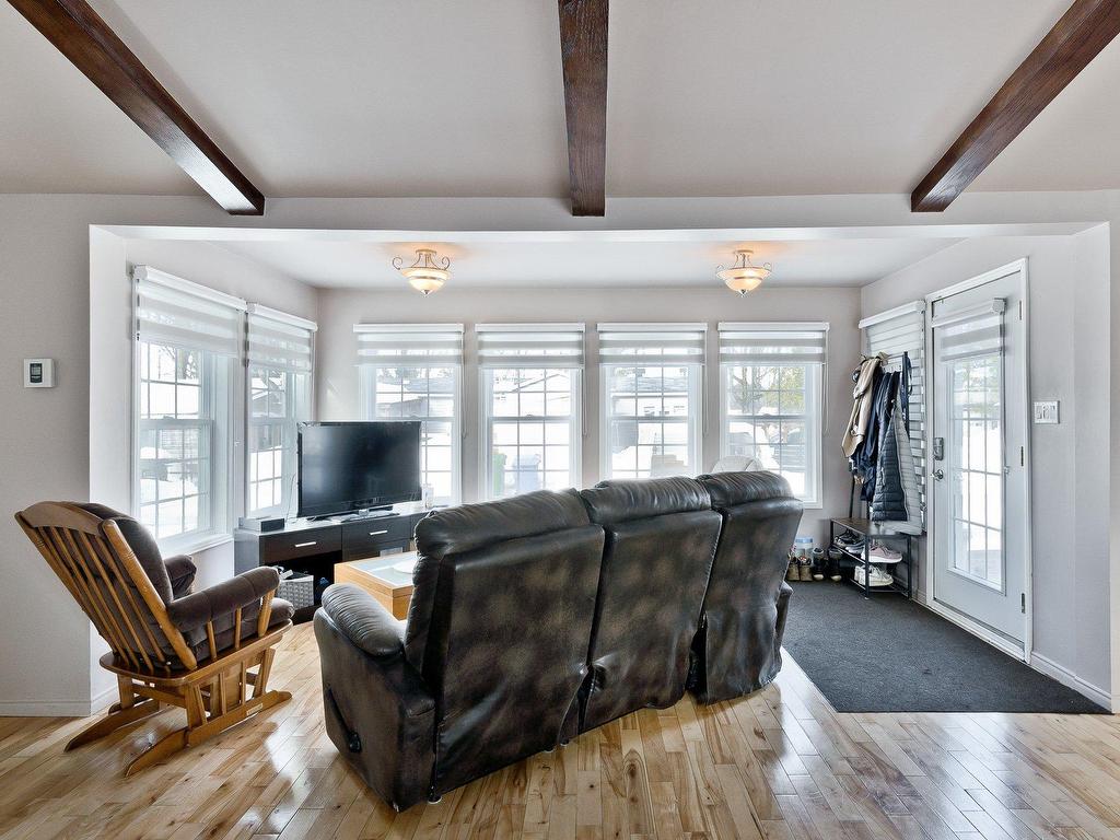 









428


Rue Desmarais

,
Granby,




QC
J2J2A2

