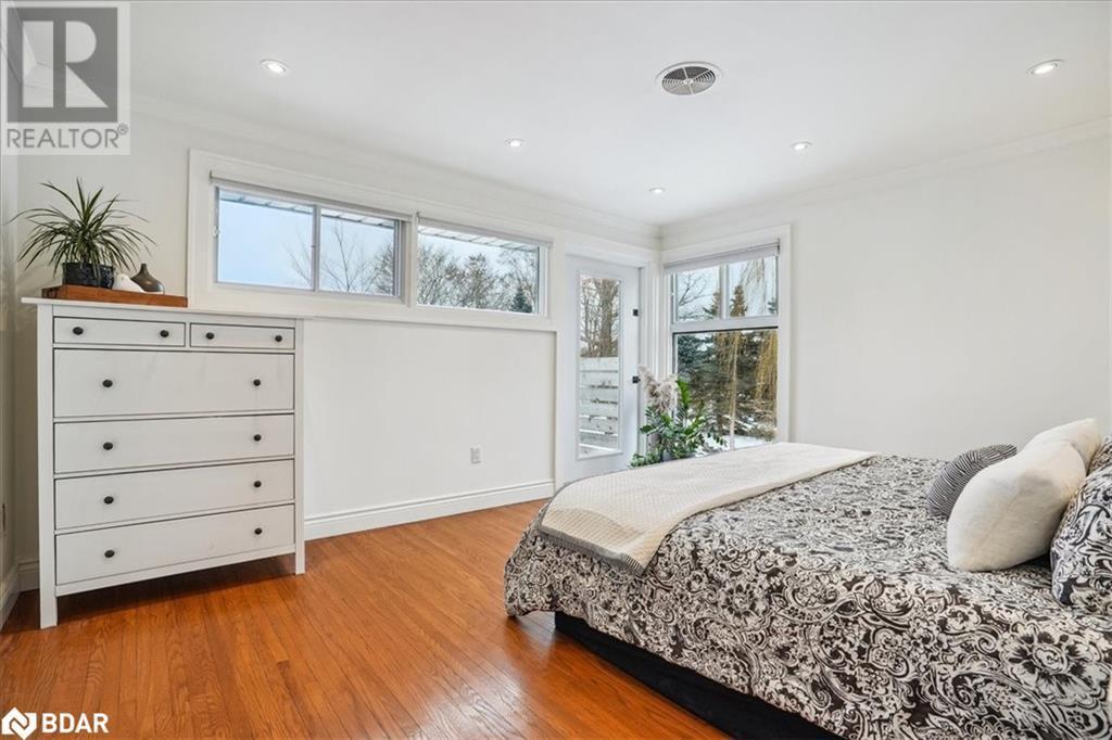 












12840 BRITANNIA Road

,
Milton,




Ontario
L9E0V3


