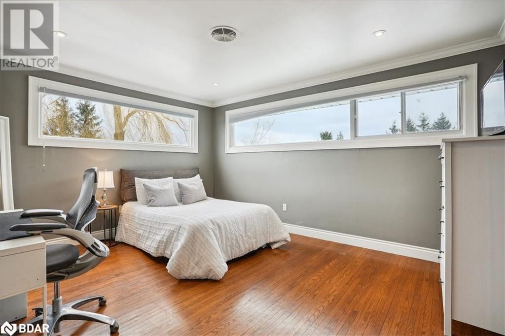 












12840 BRITANNIA Road

,
Milton,




Ontario
L9E0V3

