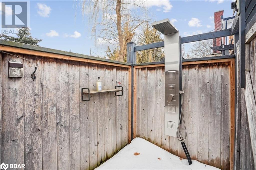 












12840 BRITANNIA Road

,
Milton,




Ontario
L9E0V3

