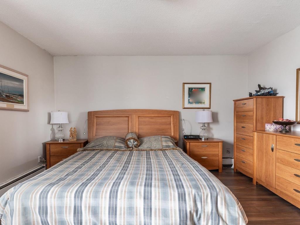 









231


Rue Riverside

, 406,
Saint-Lambert,




QC
J4P1A3

