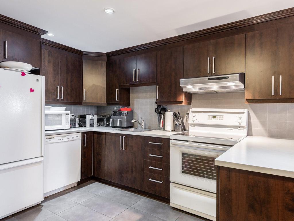 









231


Rue Riverside

, 406,
Saint-Lambert,




QC
J4P1A3

