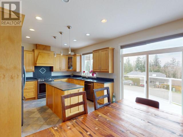 












4836 LESLEY CRES

,
Powell River,




British Columbia
