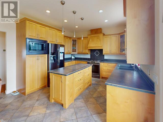 












4836 LESLEY CRES

,
Powell River,




British Columbia
