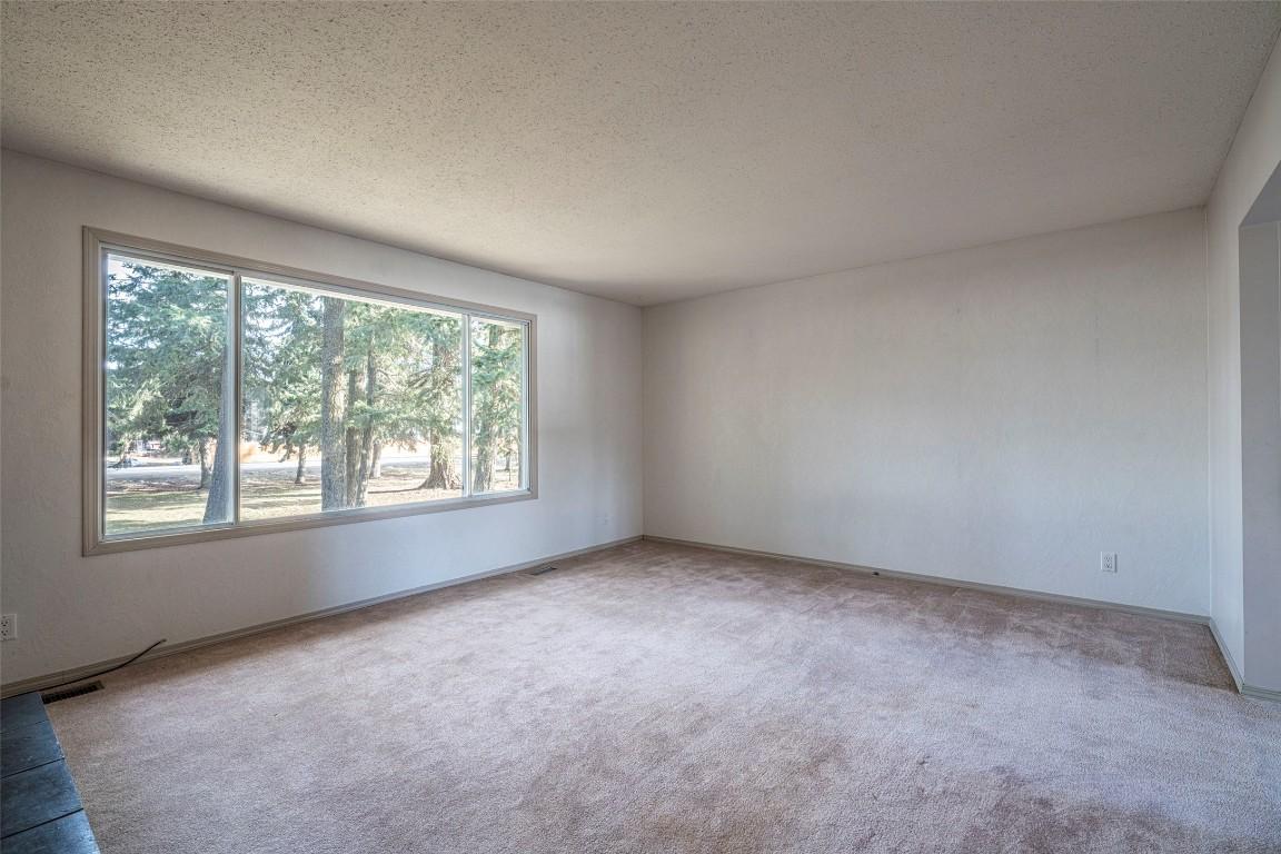 









9742


Park

Lane,
Lavington,




BC
V1B 3E5

