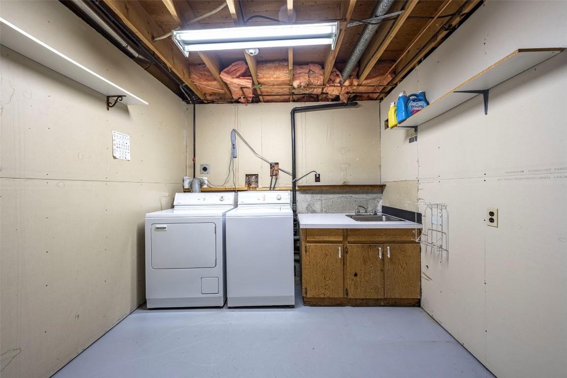 









9742


Park

Lane,
Lavington,




BC
V1B 3E5

