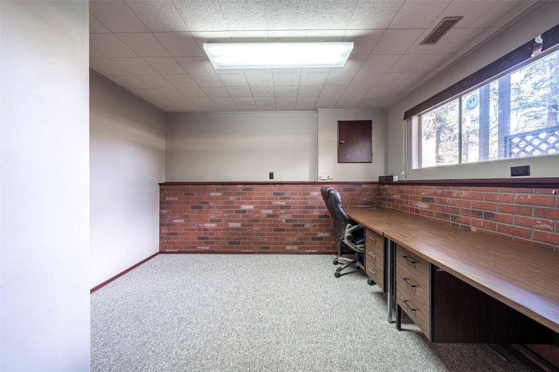 









9742


Park

Lane,
Lavington,




BC
V1B 3E5

