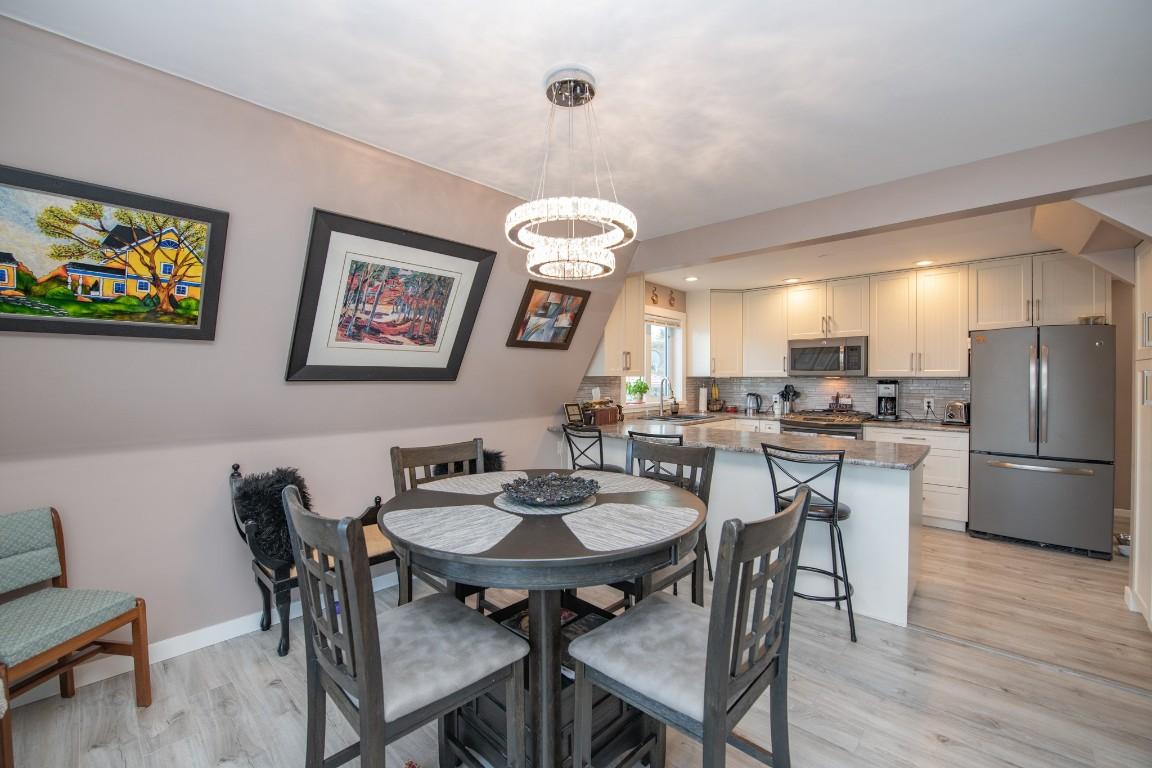 









682


Cougar

Street,
Vernon,




BC
V1H 2A1


