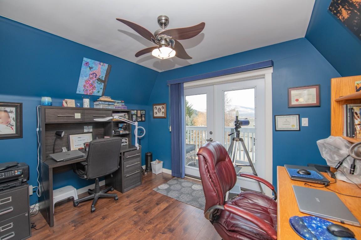









682


Cougar

Street,
Vernon,




BC
V1H 2A1

