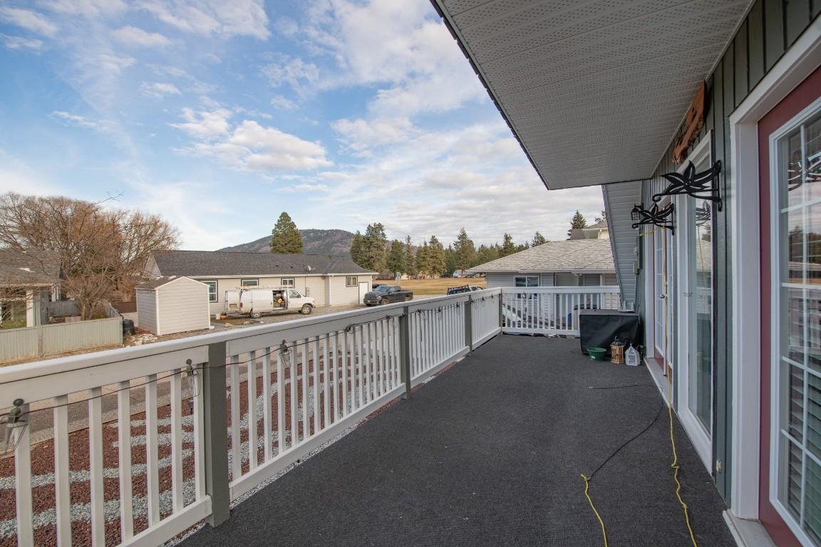 









682


Cougar

Street,
Vernon,




BC
V1H 2A1

