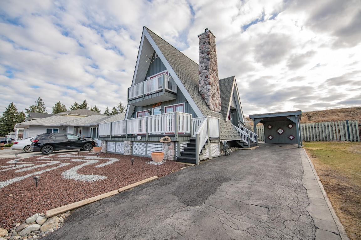 









682


Cougar

Street,
Vernon,




BC
V1H 2A1

