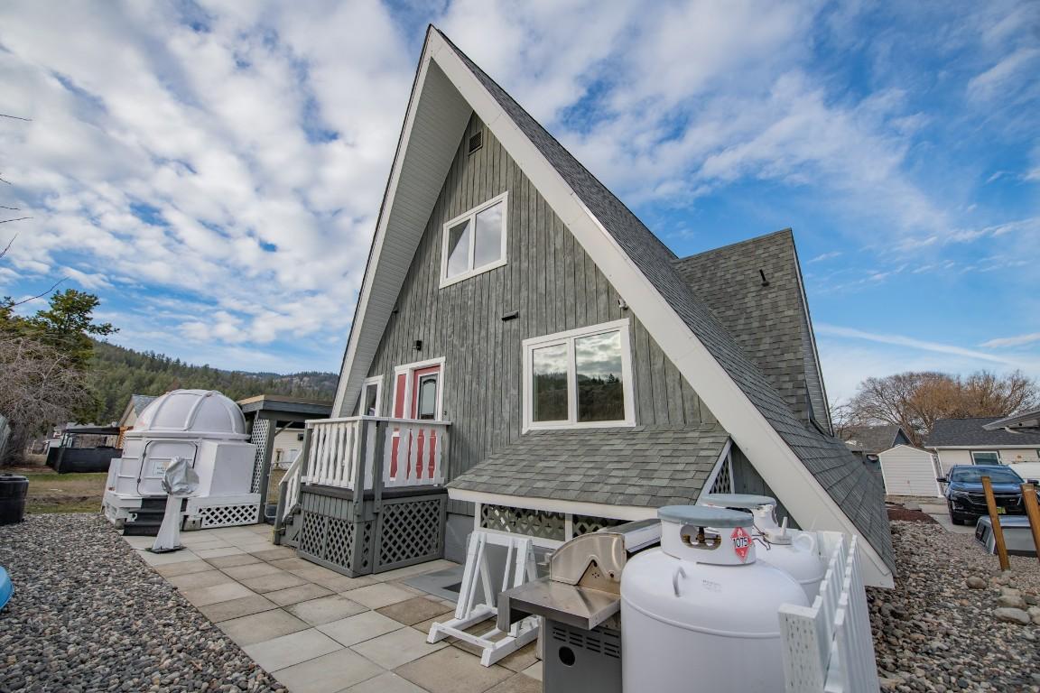 









682


Cougar

Street,
Vernon,




BC
V1H 2A1


