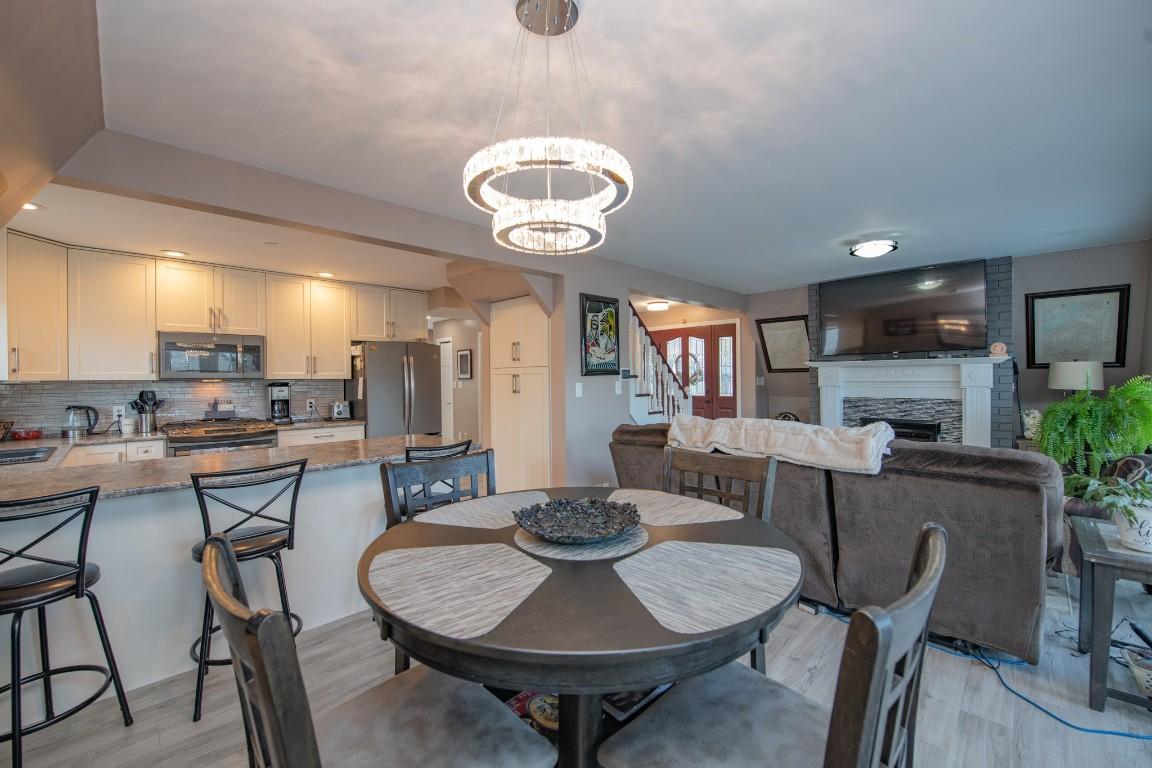 









682


Cougar

Street,
Vernon,




BC
V1H 2A1

