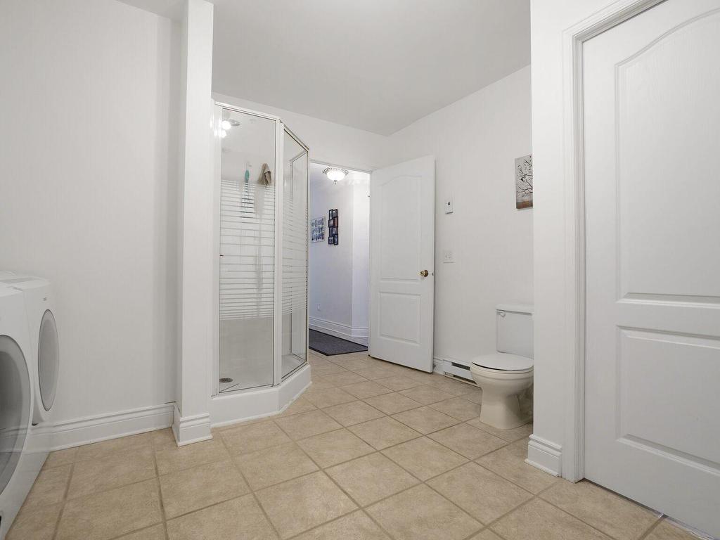 









7680


Boul. Marie-Victorin

, 919,
Brossard,




QC
J4W3L2

