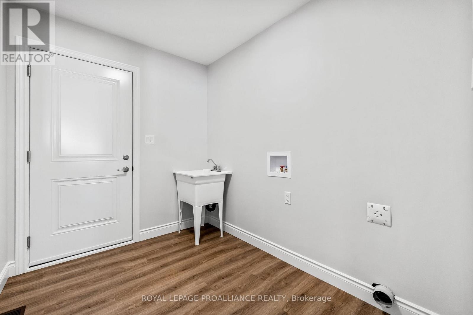 












190 HOMEWOOD AVENUE

,
Trent Hills (Hastings),




Ontario
K0L1Y0

