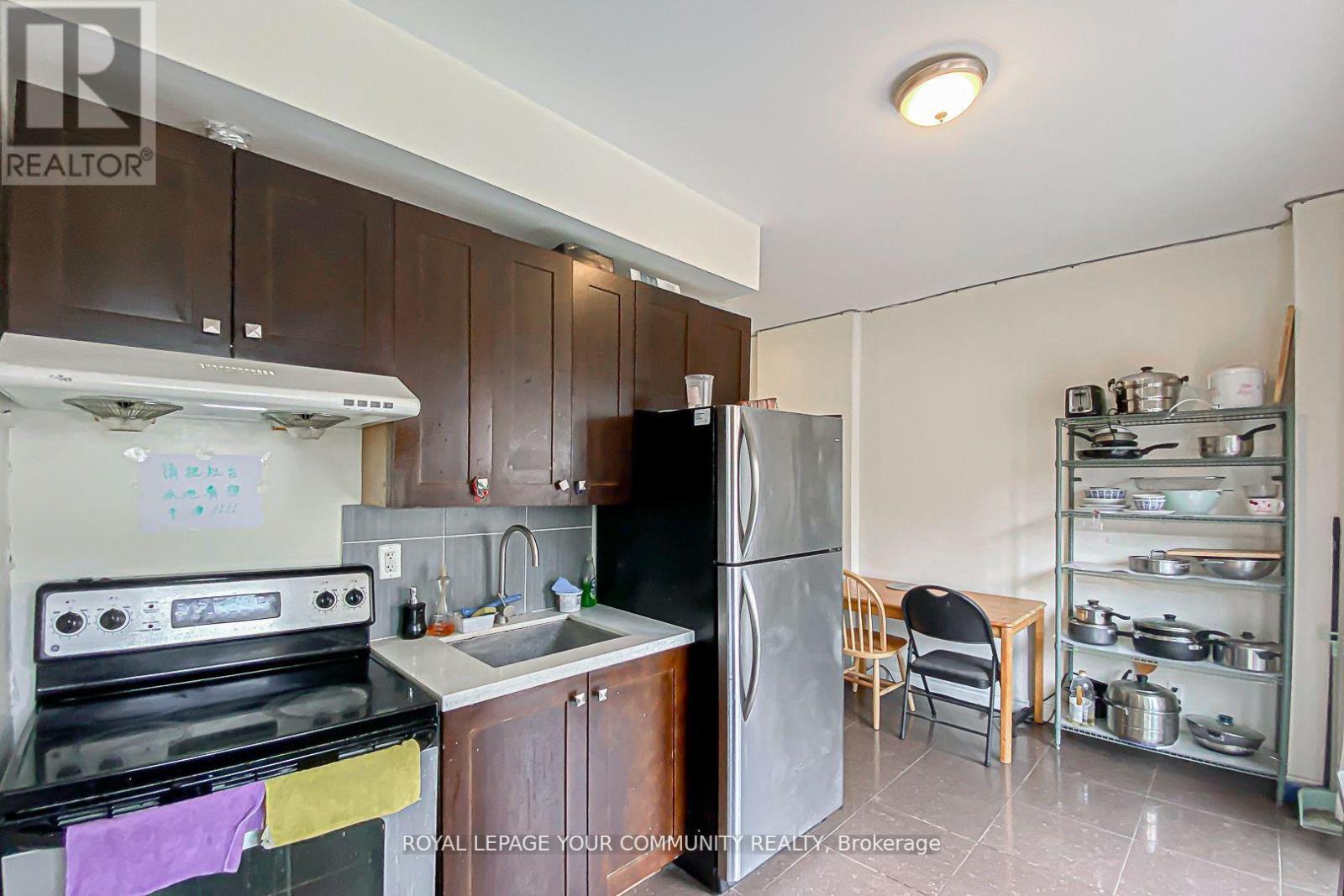 












106A PEMBROKE STREET

,
Toronto,




Ontario
M5A2N8

