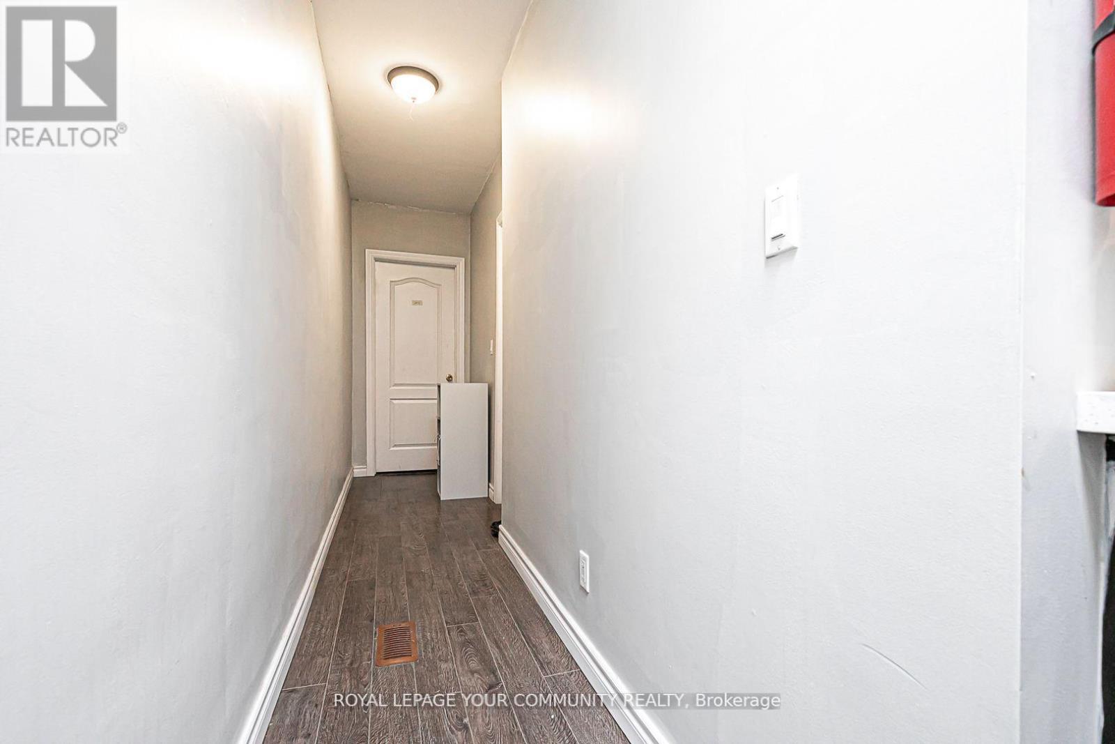 












106A PEMBROKE STREET

,
Toronto,




Ontario
M5A2N8

