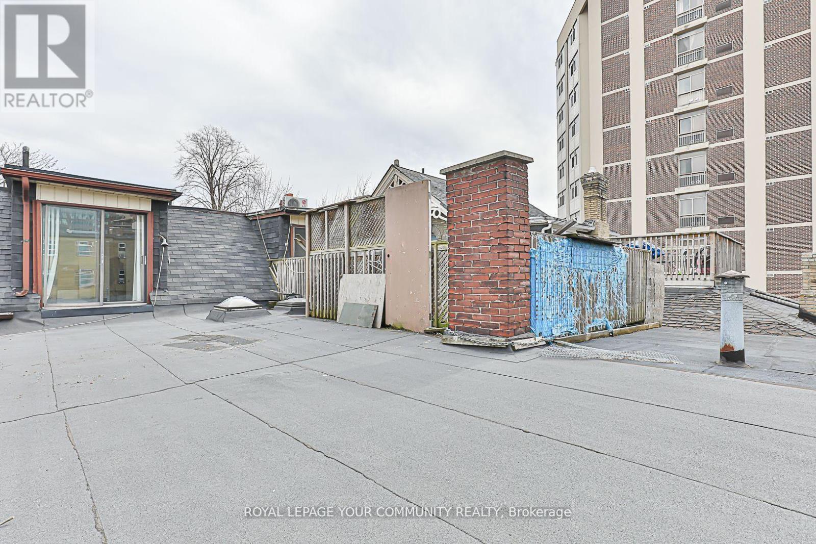 












106A PEMBROKE STREET

,
Toronto,




Ontario
M5A2N8

