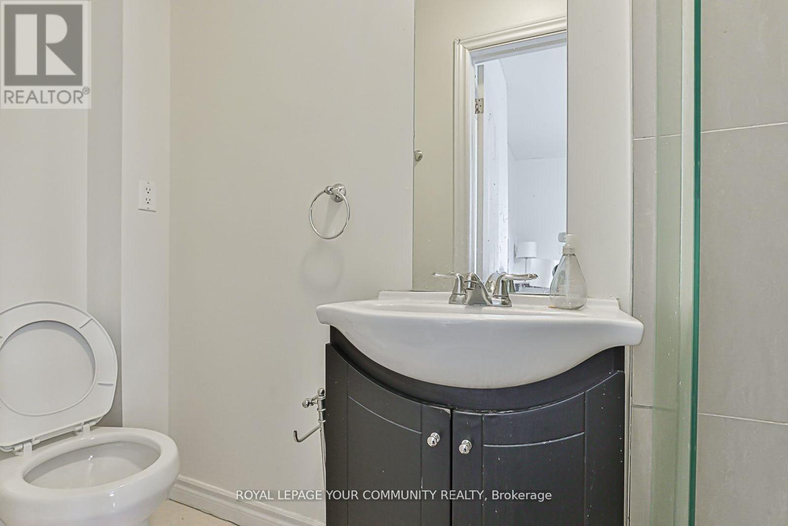 












106A PEMBROKE STREET

,
Toronto,




Ontario
M5A2N8

