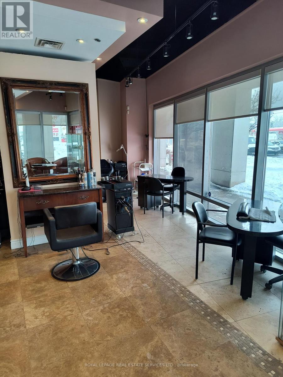 












F - 12 HARRISON GARDENS BOULEVARD

,
Toronto,




Ontario
M2N7K6

