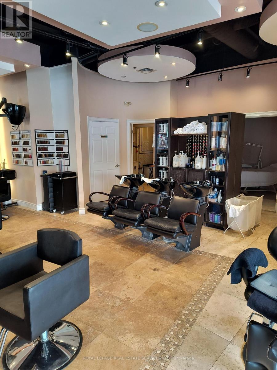 












F - 12 HARRISON GARDENS BOULEVARD

,
Toronto,




Ontario
M2N7K6

