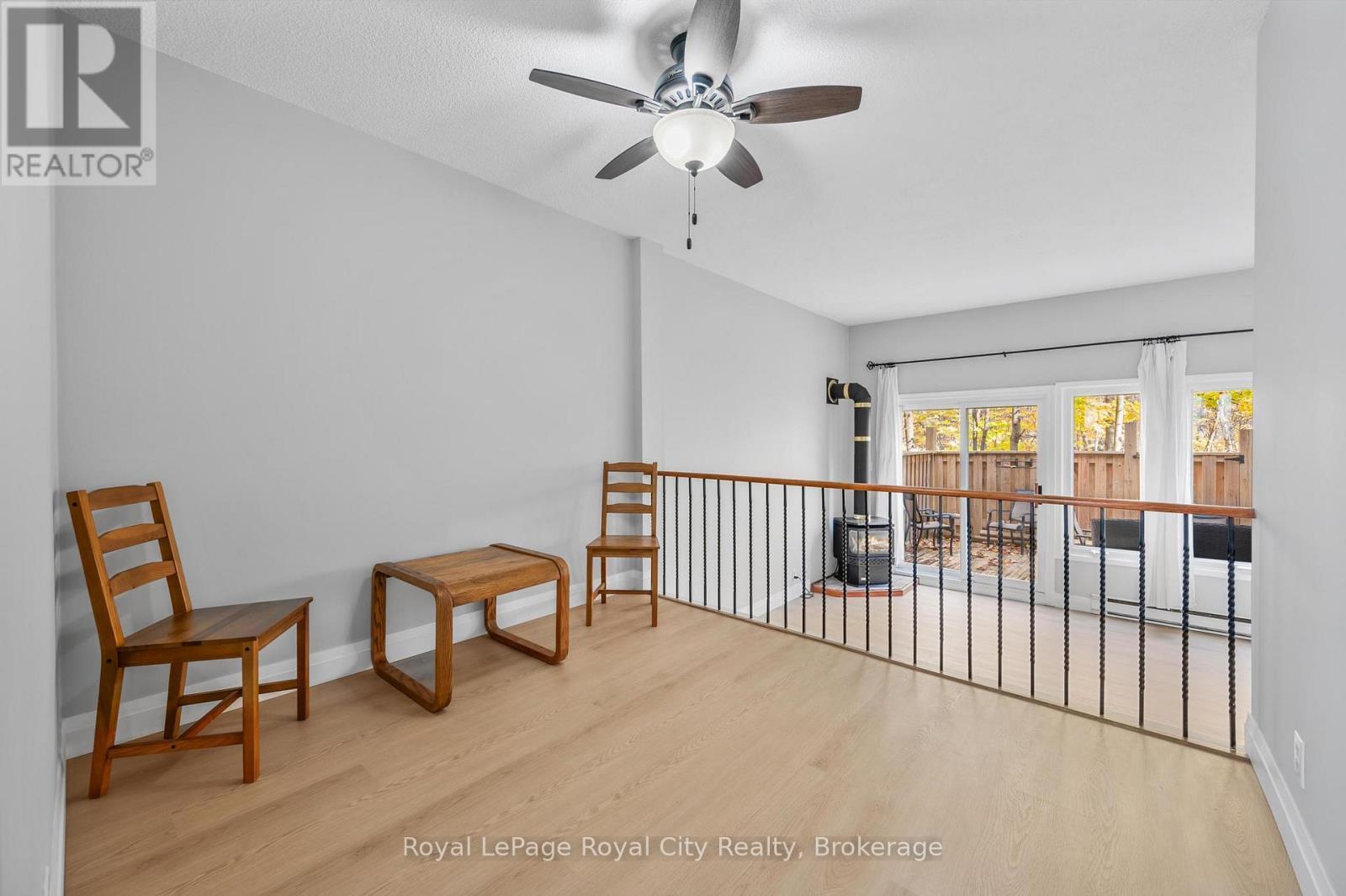 












165 - 2050 UPPER MIDDLE ROAD

,
Burlington (Brant Hills),




Ontario
L7P3R9


