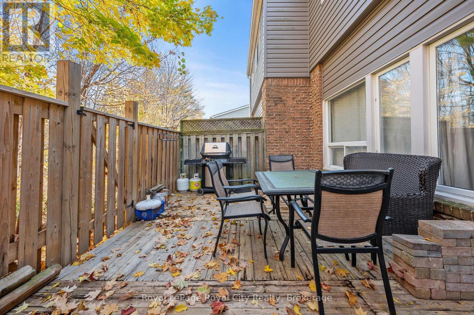 












165 - 2050 UPPER MIDDLE ROAD

,
Burlington (Brant Hills),




Ontario
L7P3R9

