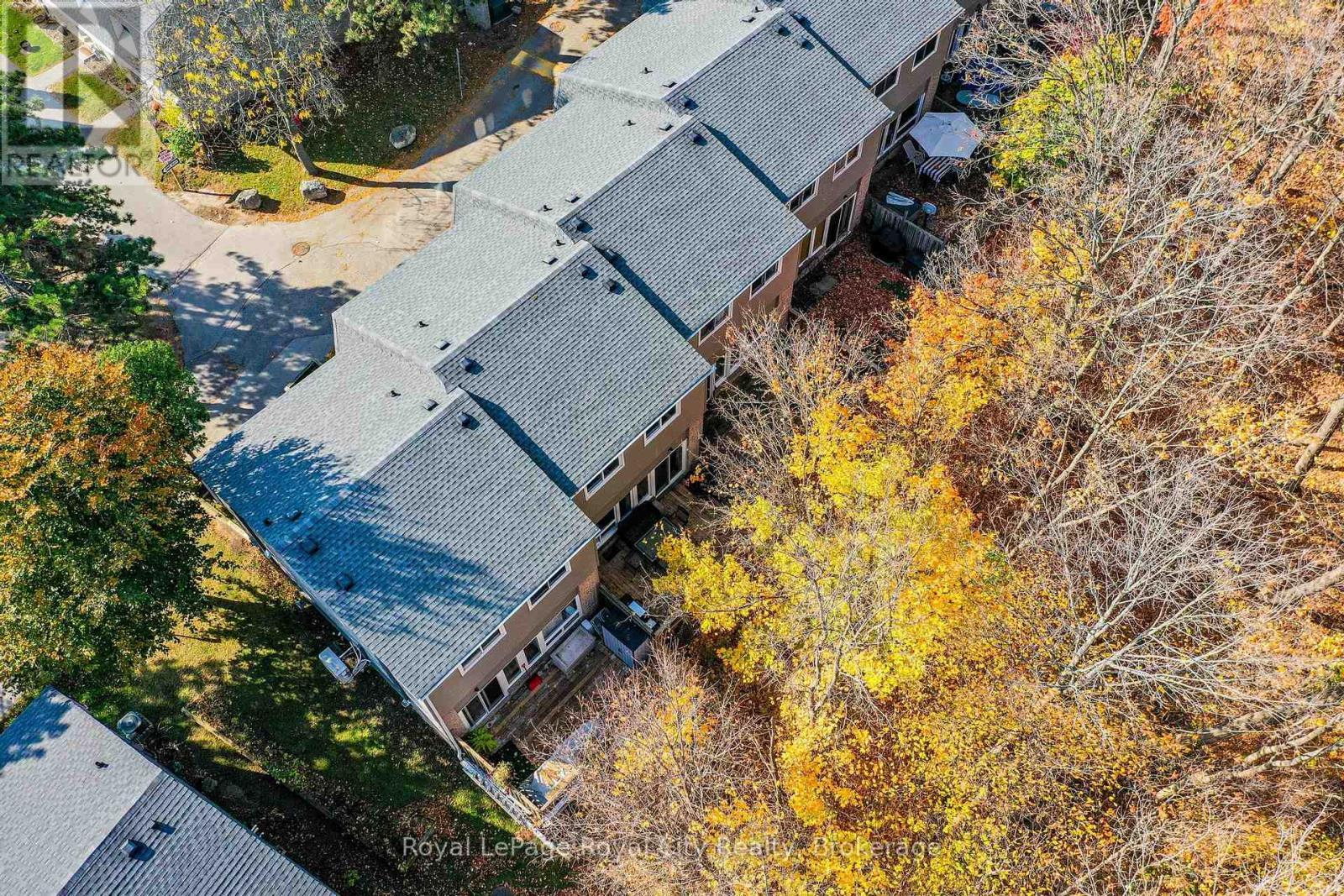 












165 - 2050 UPPER MIDDLE ROAD

,
Burlington (Brant Hills),




Ontario
L7P3R9

