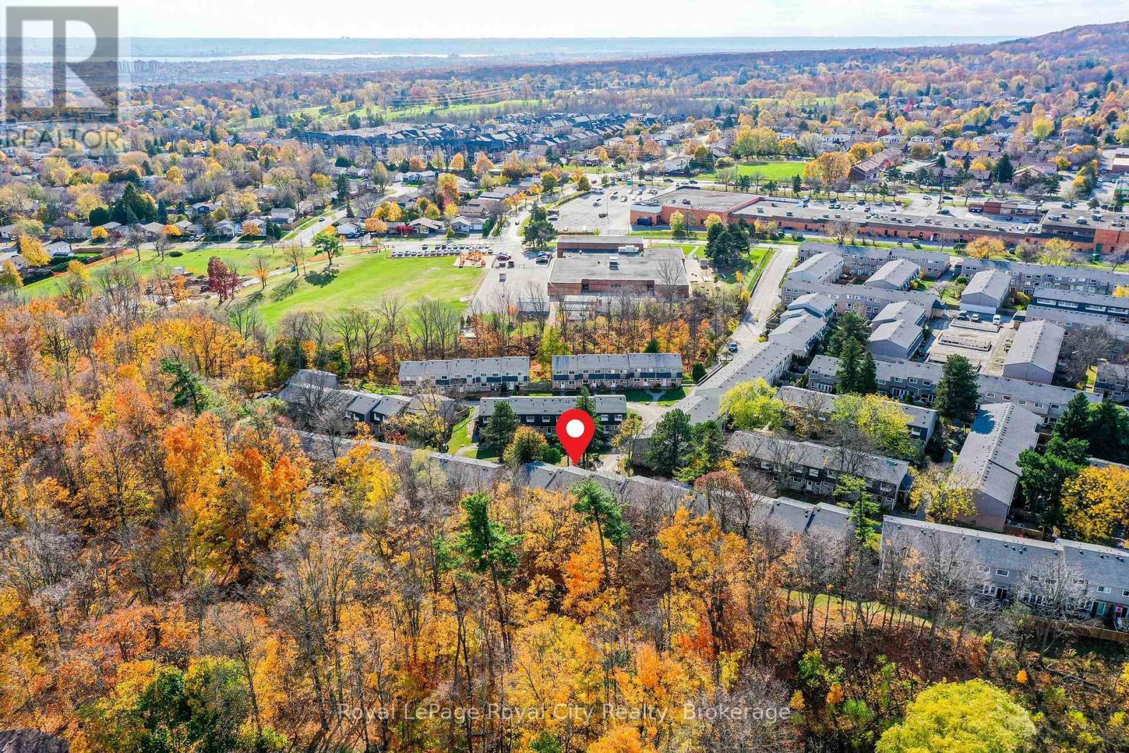 












165 - 2050 UPPER MIDDLE ROAD

,
Burlington (Brant Hills),




Ontario
L7P3R9

