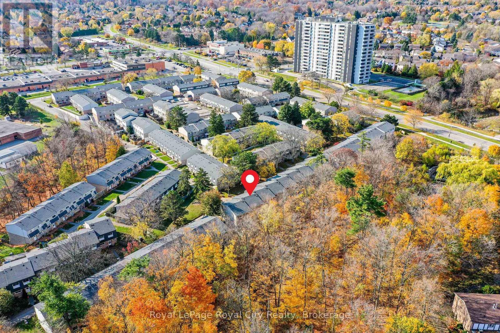 












165 - 2050 UPPER MIDDLE ROAD

,
Burlington (Brant Hills),




Ontario
L7P3R9

