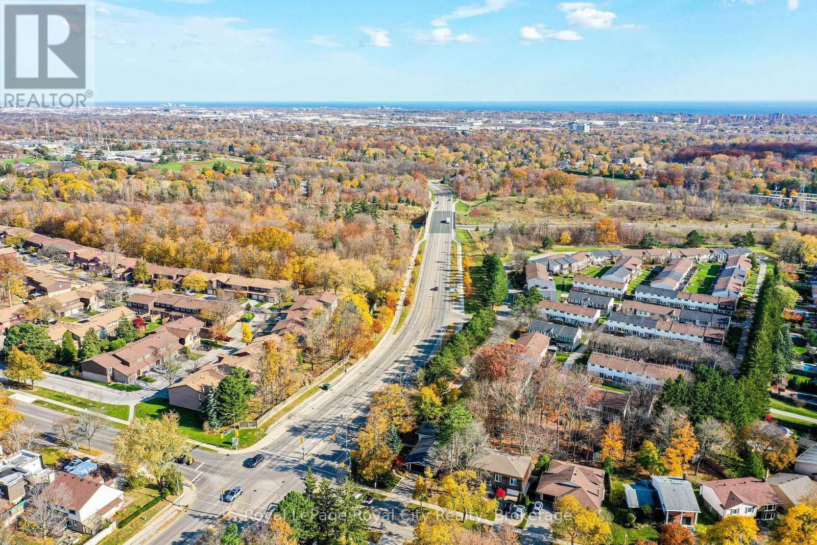 












165 - 2050 UPPER MIDDLE ROAD

,
Burlington (Brant Hills),




Ontario
L7P3R9


