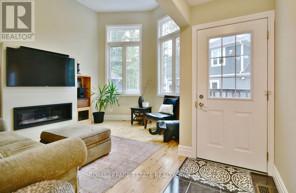 












25 LAIDLAW STREET

,
Wasaga Beach,




Ontario
L9Z2L2

