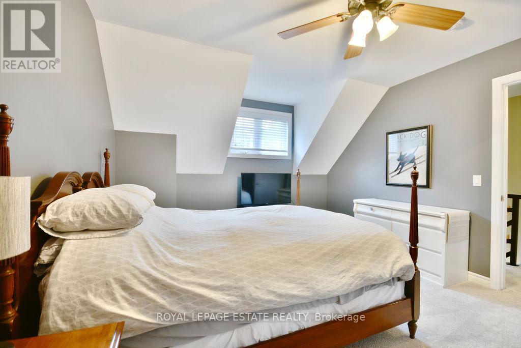 












25 LAIDLAW STREET

,
Wasaga Beach,




Ontario
L9Z2L2

