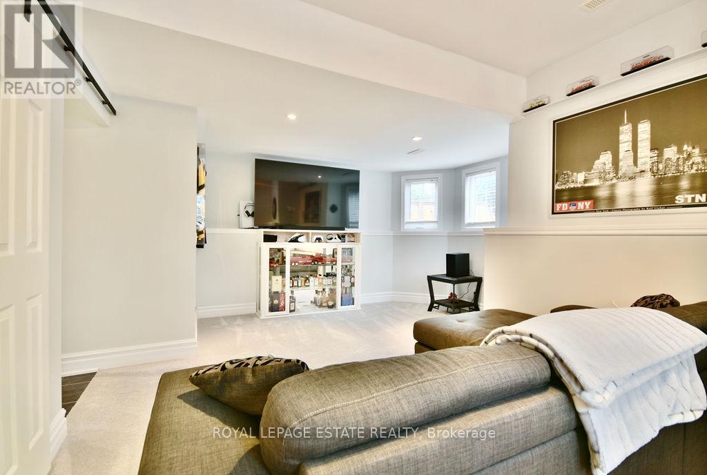 












25 LAIDLAW STREET

,
Wasaga Beach,




Ontario
L9Z2L2

